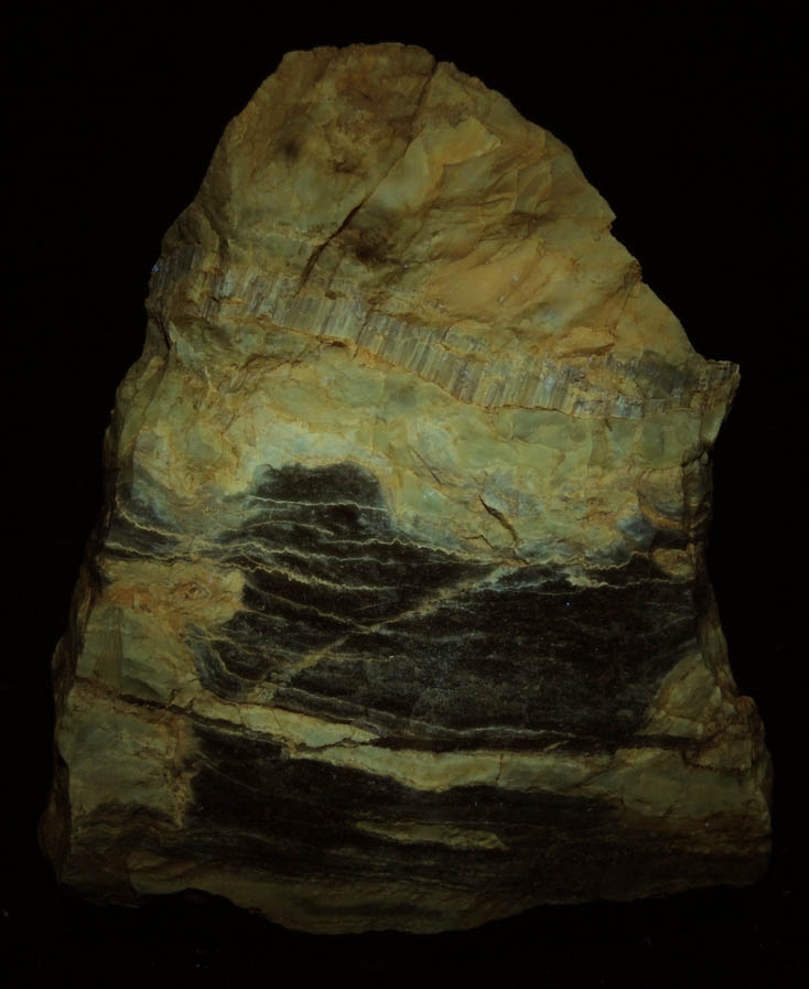 Clinochrysotile in Serpentine from Thetford Mines, Québec, Canada