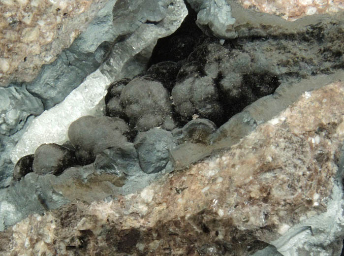 Psilomelane (Pyrolusite, Romanchite, Cryptomelane) from Lake Valley District, Sierra County, New Mexico