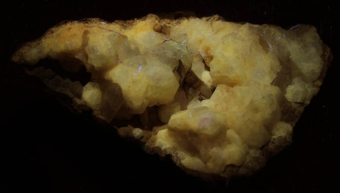 Analcime and Stilbite on Thomsonite from North Table Mountain, Golden, Jefferson County, Colorado