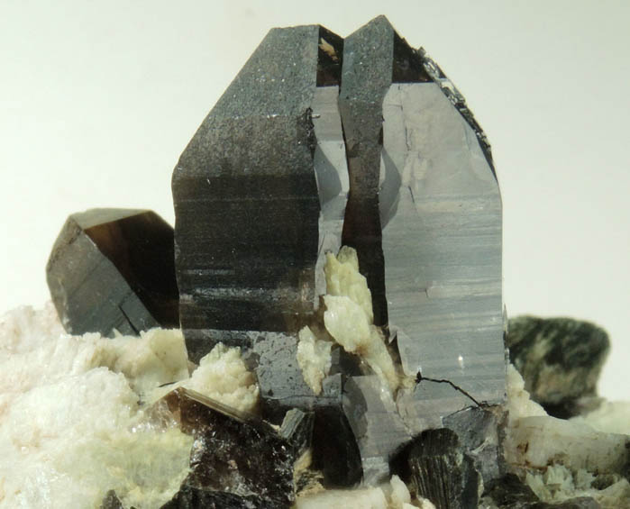 Quartz var. Smoky Quartz on Microcline with Muscovite from Moat Mountain, Oliver Diggings, Hale's Location, west of North Conway, Carroll County, New Hampshire