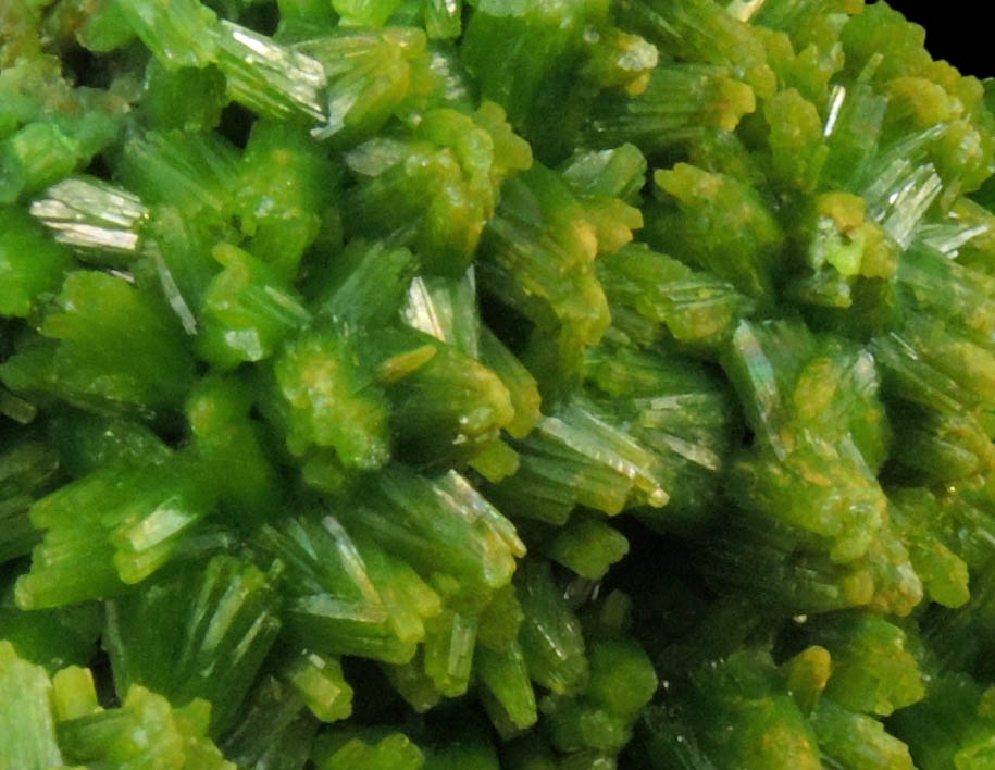 Pyromorphite from Daoping Mine, Yangshuo, Guangxi, China