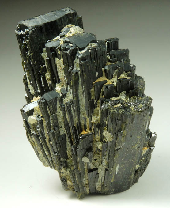 Epidote from Rosario Mabel Claim, Pampa Blanca, Huancavelica Department, Peru