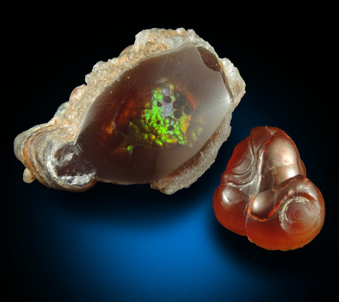 Quartz var. Fire Agate from Round Mountain Rockhound Area, 28 km south of Duncan, Greenlee County, Arizona
