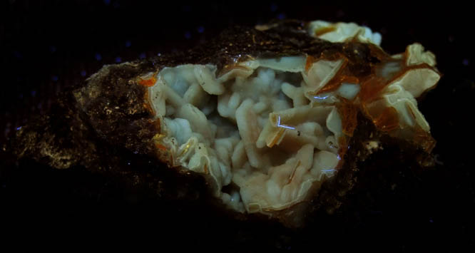 Wulfenite and Hemimorphite with Quartz coating from Finch Mine, north of Hayden, Banner District, Gila County, Arizona