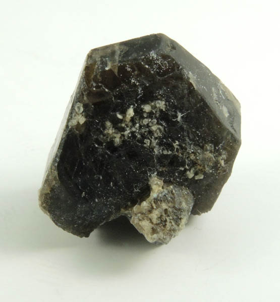 Hornblende-Pargasite from Lime Crest Quarry (Limecrest), Sussex Mills, 4.5 km northwest of Sparta, Sussex County, New Jersey