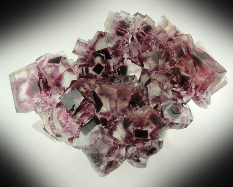 Fluorite with phantom-growth zoning from Okorusu Mine, 46.5 km north of Otjiwarongo, Otjozondjupa, Namibia