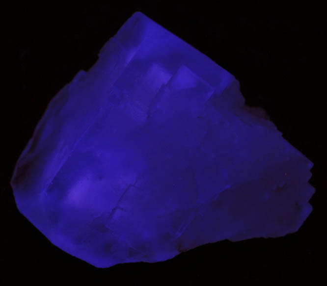 Fluorite with internal color zoning from Pea Blanca Mine, San Pablo de Borbur, Vasquez-Yacopi Mining District, Boyac Department, Colombia