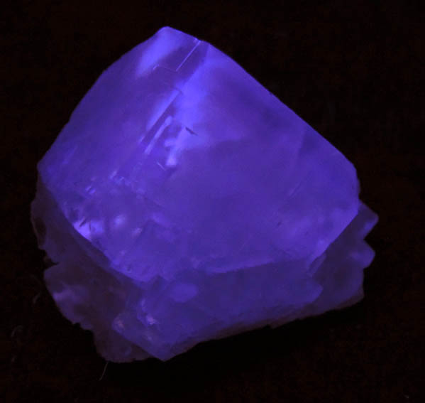 Fluorite with internal color zoning from Pea Blanca Mine, San Pablo de Borbur, Vasquez-Yacopi Mining District, Boyac Department, Colombia