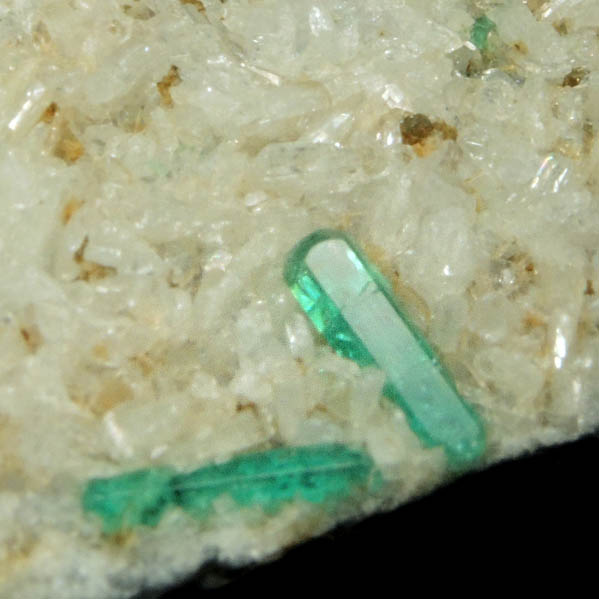 Beryl var. Emerald on Albite with Fluorapatite from Chivor Mine, Guavi-Guateque District, Boyac Department, Colombia