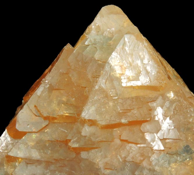 Scheelite with minor Muscovite from Xuebaoding Mountain, near Pingwu, Sichuan Province, China