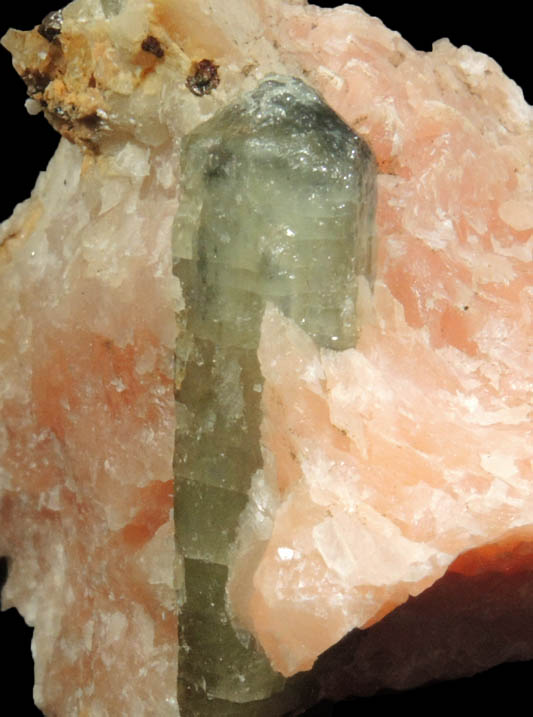 Fluorapatite in Calcite from Otter Lake, Pontiac County, Qubec, Canada