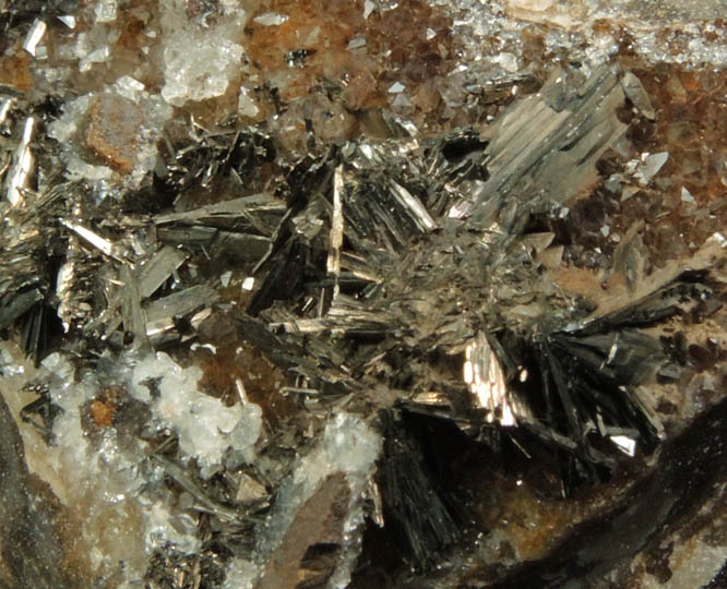 Pyrolusite on Quartz from Taylor Mine,  Alberta, Baraga County, Michigan