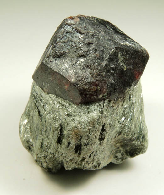 Almandine Garnet from Green's Farm, 750 m. ESE of Roxbury Falls, Roxbury, New Haven County, Connecticut