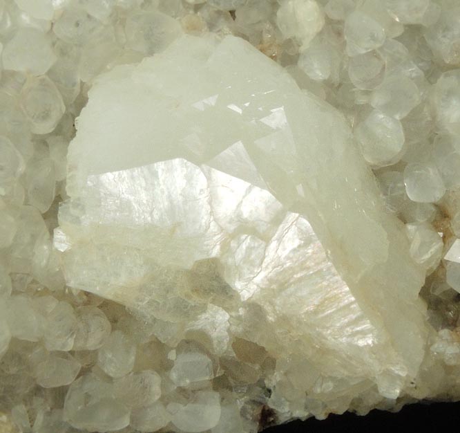 Heulandite on Calcite from Upper New Street Quarry, Paterson, Passaic County, New Jersey