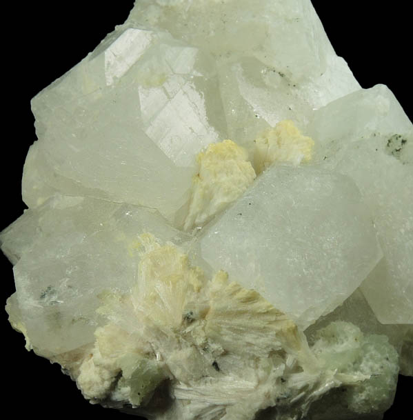 Apophyllite with Prehnite and Laumontite from Upper New Street Quarry, Paterson, Passaic County, New Jersey