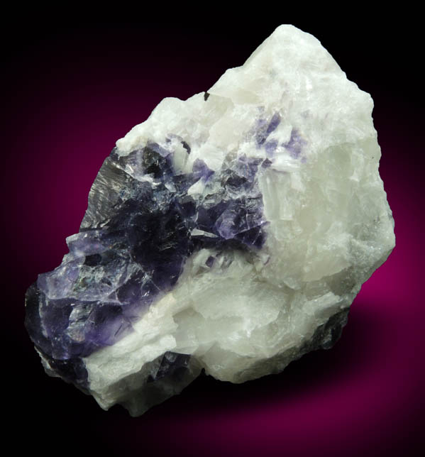 Fluorite in marble from Lime Crest Quarry (Limecrest), Sussex Mills, 4.5 km northwest of Sparta, Sussex County, New Jersey