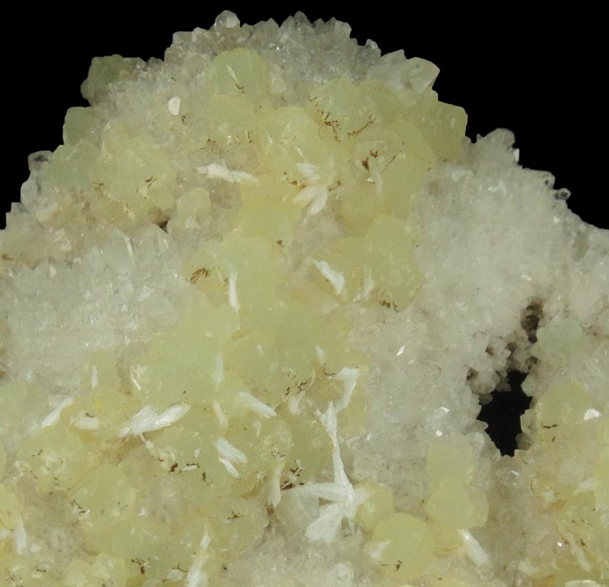 Heulandite, Prehnite, Laumontite, Quartz from Prospect Park Quarry, Prospect Park, Passaic County, New Jersey