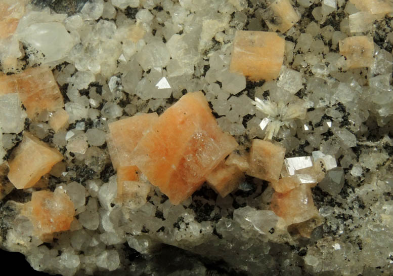 Chabazite, Calcite, Quartz, Goethite-Chamosite from Upper New Street Quarry, Paterson, Passaic County, New Jersey