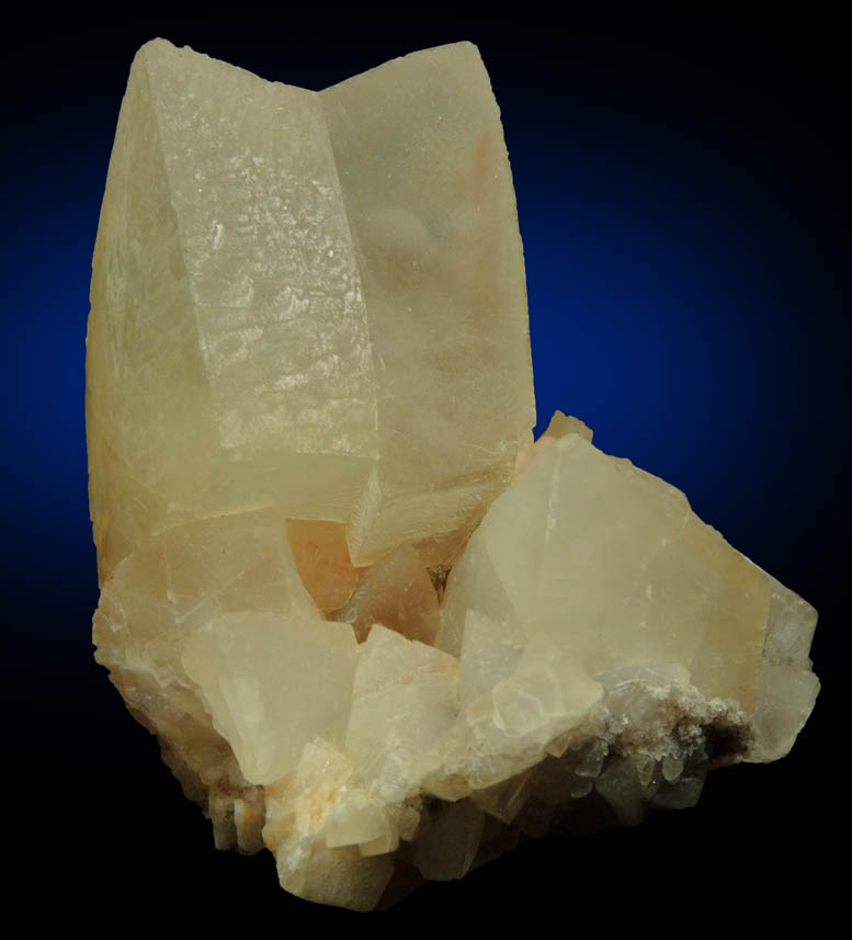 Calcite (twinned crystals) from Fanwood Quarry (Weldon Quarry), Watchung, Somerset County, New Jersey