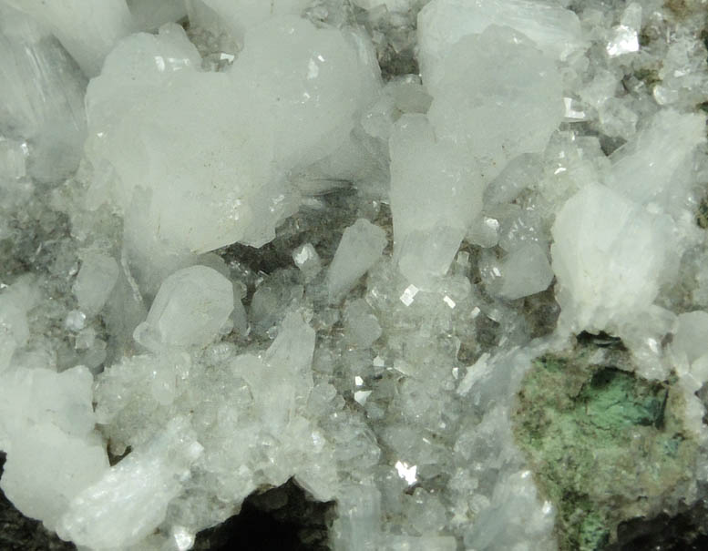 Stilbite on Heulandite from tsklahamar, 24 km NNE of Reykjavk, Hvalfjrur, Iceland