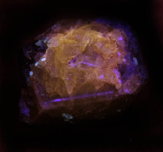 Grossular var. Tsavorite Garnet from Merelani Hills, near Arusha, Tanzania