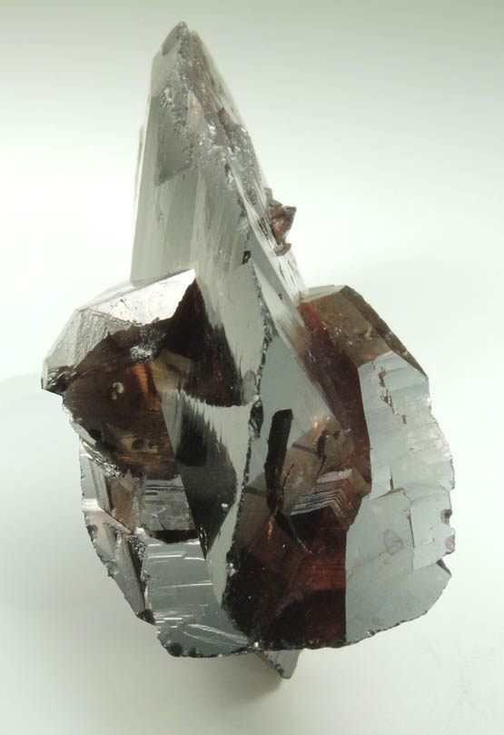 Axinite-(Fe) from Khapalu, Ghanche District, Gilgit-Baltistan, Pakistan