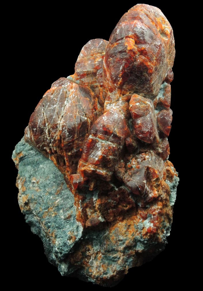 Chondrodite on Clinochlore from Tilly Foster Iron Mine, near Brewster, Putnam County, New York