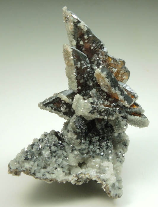 Descloizite with Smithsonite from Berg Aukas Mine, 16 km ENE of Grootfontein, Otavi Mountain Land, Namibia