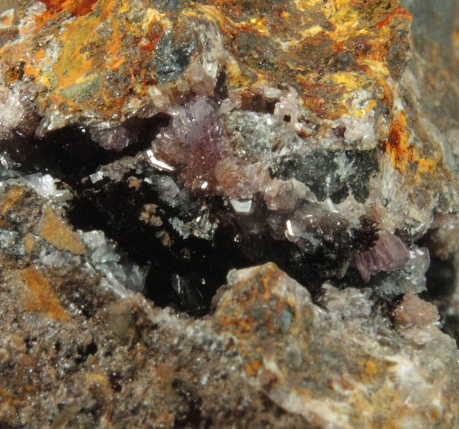 Strengite, Cacoxenite, Dufrenite-Kidwellite, Goethite-Hematite from Indian Mountain, Cherokee County, Alabama