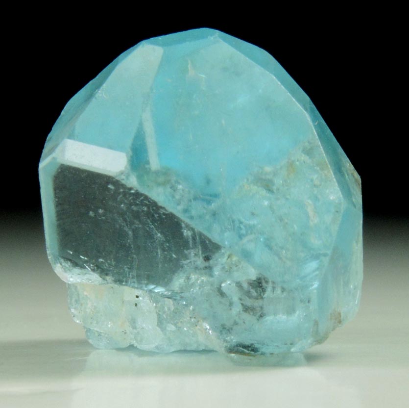 Topaz var. Blue Topaz from Xanda Mine, Virgem de Lapa, Minas Gerais, Brazil