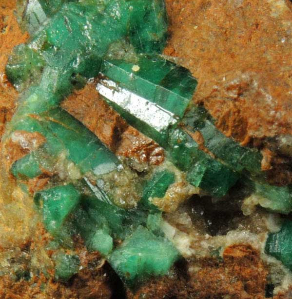 Beryl var. Emerald from Herat-Panjsher Fault, southeastern slope of the Panjshir River, Buzmal-Khenj area, Panjshir Province, Afghanistan