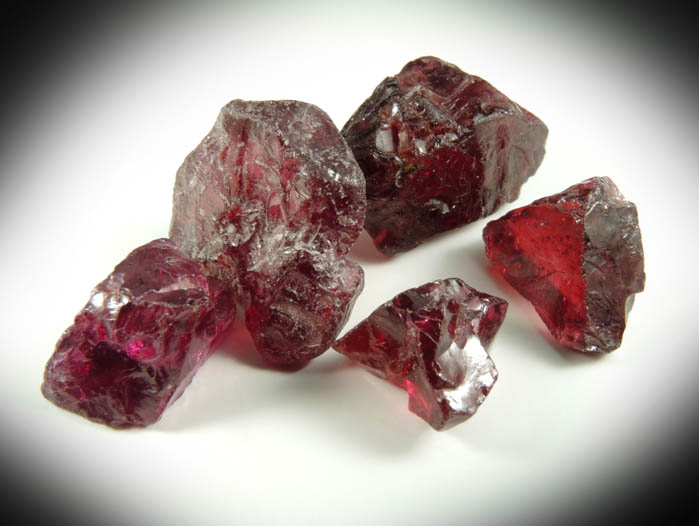 Pyrope var. Rhodolite Garnet (facet rough) from Tanzania