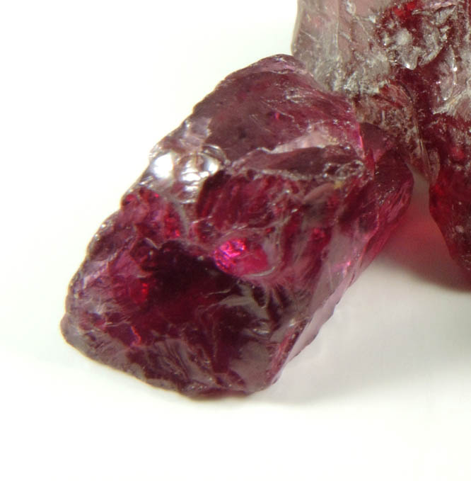 Pyrope var. Rhodolite Garnet (facet rough) from Tanzania