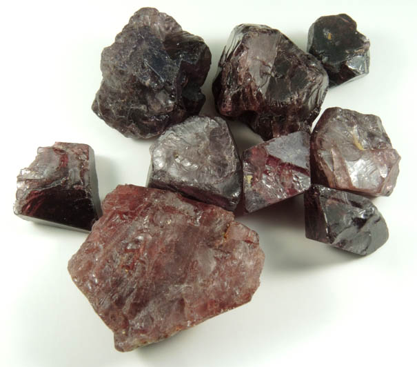 Spinel (gem rough) from Jegdalek, Sarobi, Afghanistan