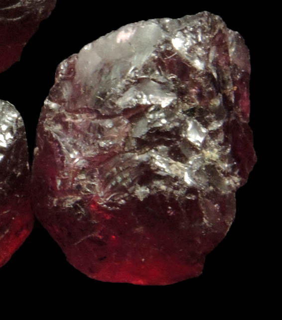 Pyrope var. Rhodolite Garnet (facet rough) from Tanzania