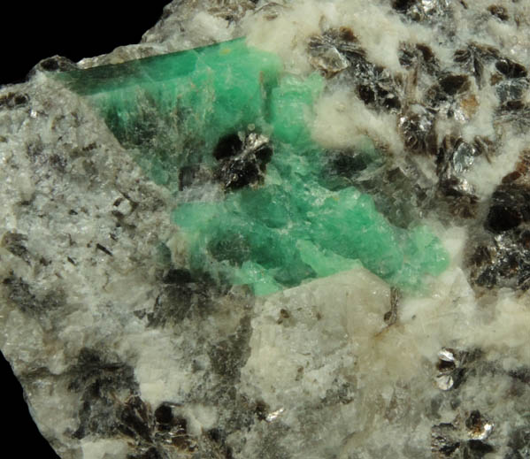 Beryl var. Emerald with Scheelite from Dayakou, Wenshan, Yunnan, China