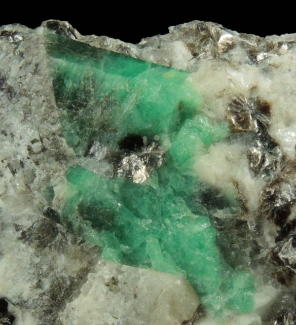 Beryl var. Emerald with Scheelite from Dayakou, Wenshan, Yunnan, China