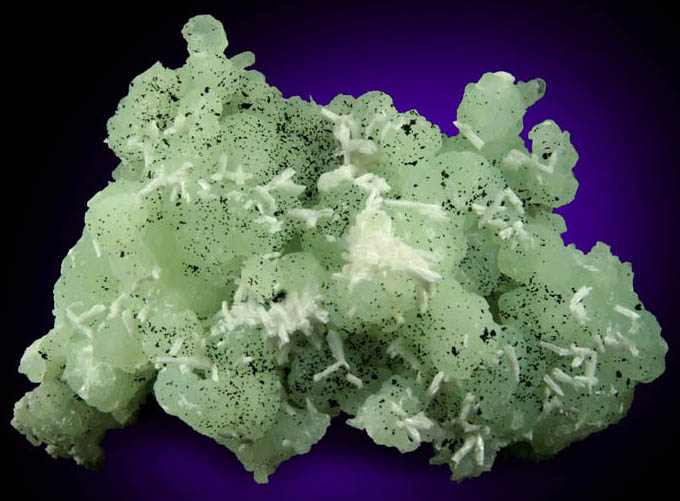 Prehnite pseudomorphs after Anhydrite with Laumontite from Upper New Street Quarry, Paterson, Passaic County, New Jersey