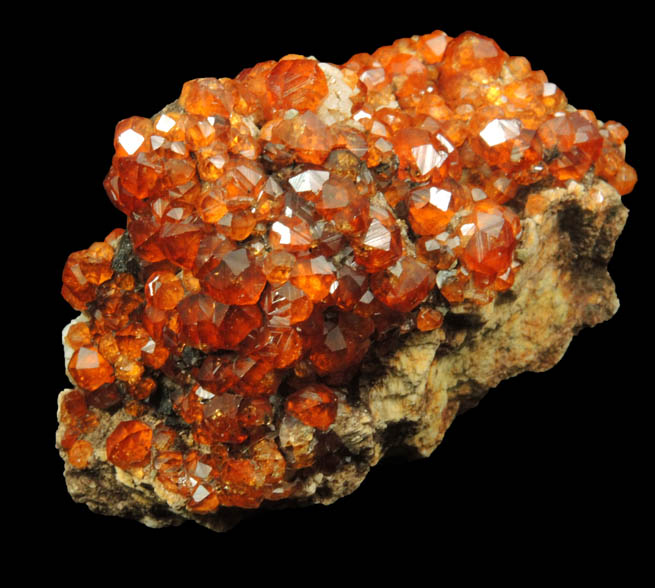 Spessartine Garnet on Microcline from Tongbei-Yunling District, Fujian Province, China