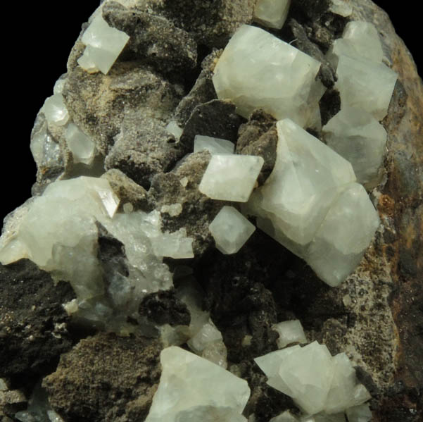 Wardite from Rapid Creek, 70 km northwest of Aklavik, Yukon, Canada