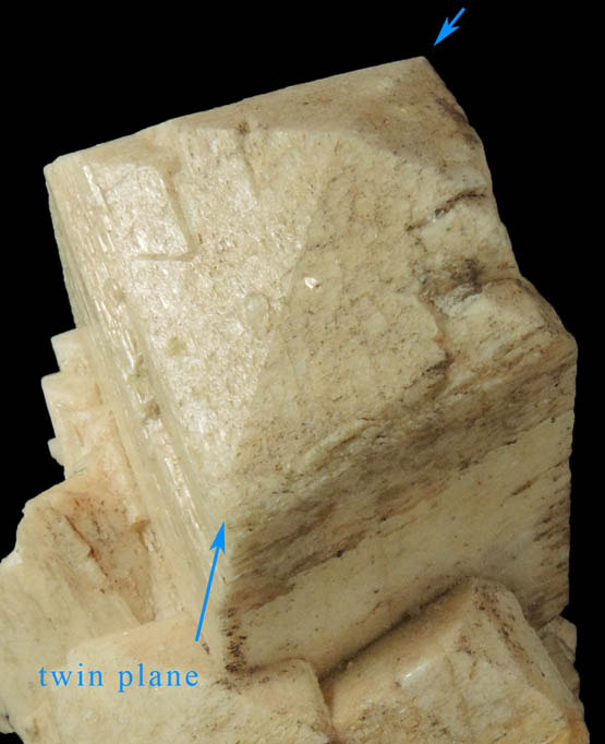 Albite (Baveno Law Twin) from Ossipee Mountains, Carroll County, New Hampshire