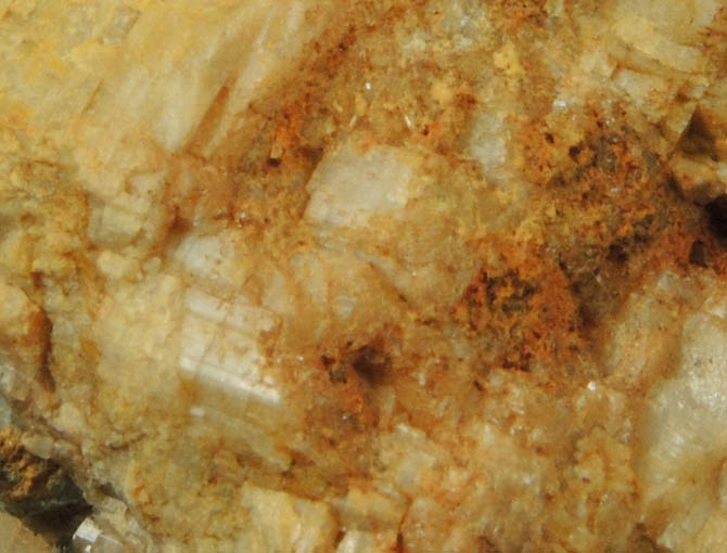 Fluorapatite on Albite from pegmatite prospect near Weymouth Pond, Oxford County, Maine