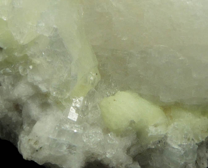 Heulandite over Prehnite and Quartz from Upper New Street Quarry, Paterson, Passaic County, New Jersey