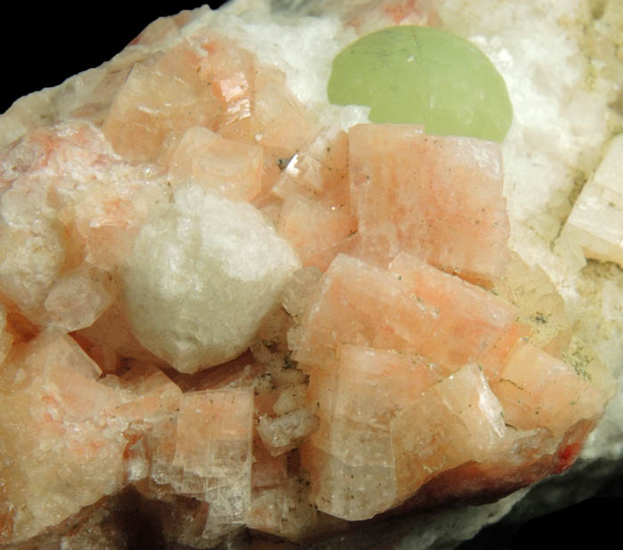 Chabazite, Analcime, Prehnite from Upper New Street Quarry, Paterson, Passaic County, New Jersey