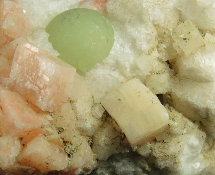 Chabazite, Analcime, Prehnite from Upper New Street Quarry, Paterson, Passaic County, New Jersey