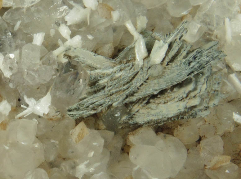 Babingtonite and Laumontite on Calcite from Upper New Street Quarry, Paterson, Passaic County, New Jersey