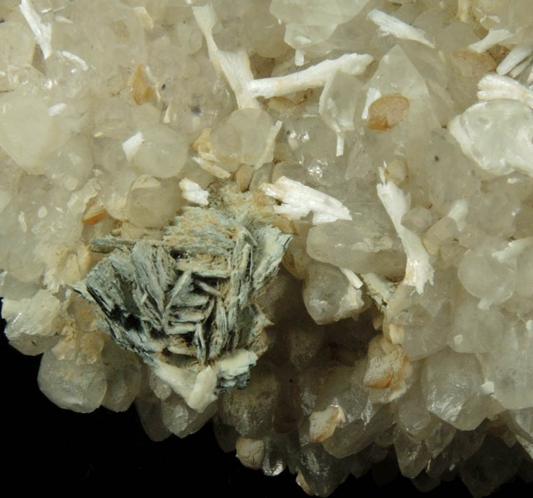 Babingtonite and Laumontite on Calcite from Upper New Street Quarry, Paterson, Passaic County, New Jersey