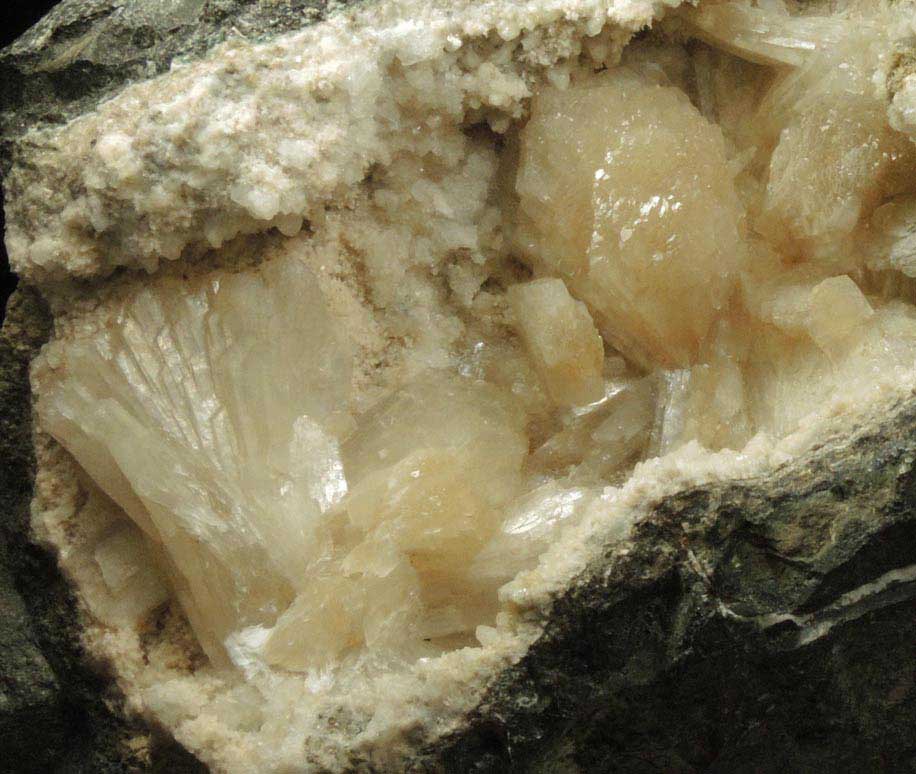 Stilbite and Babingtonite on Calcite from Upper New Street Quarry, Paterson, Passaic County, New Jersey