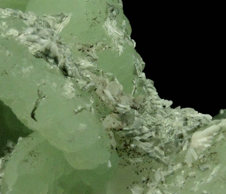 Prehnite pseudomorphs after Anhydrite with Babingtonite, Actinolite and Laumontite from Upper New Street Quarry, Paterson, Passaic County, New Jersey