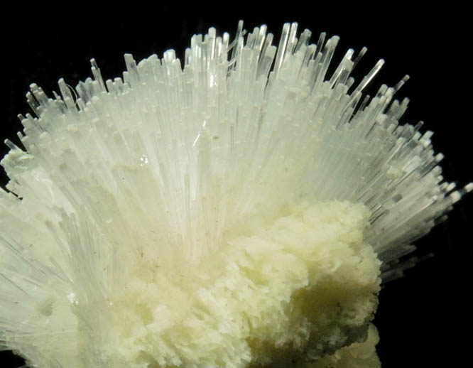 Natrolite from Upper New Street Quarry, Paterson, Passaic County, New Jersey